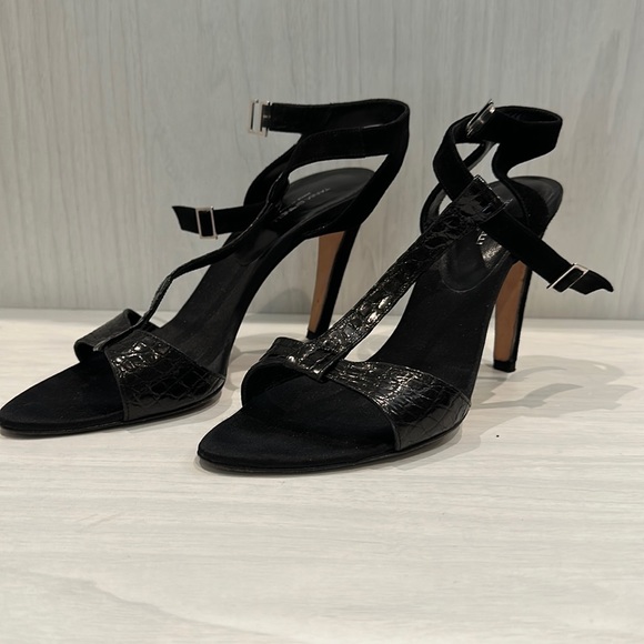 Tania Spinelli Italian Black T-Strap suede and leather heels. - Picture 1 of 3